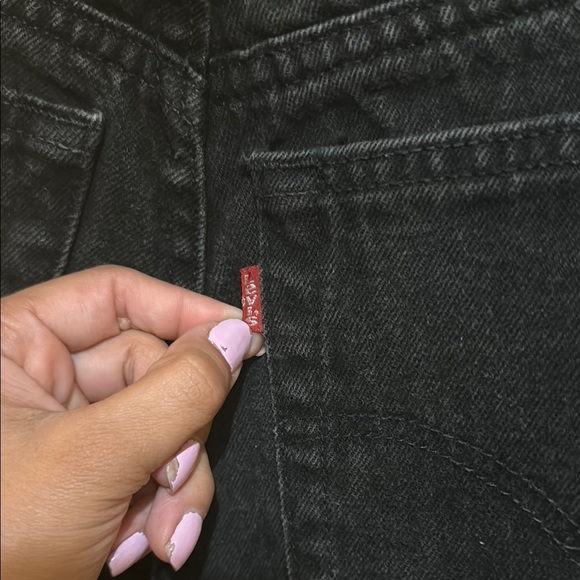 Vintage Levi’s Slim Fit Size 9M Black Denim Women's Shorts!! - Picture 6 of 10
